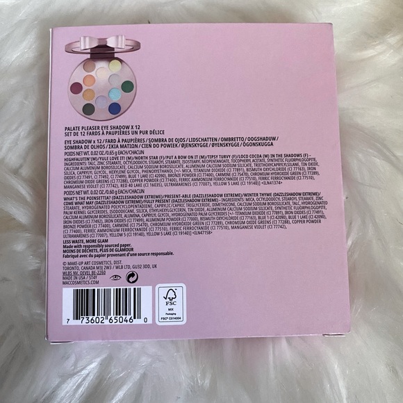 MAC Cosmetics limited edition Holiday 2022 palate pleaser eyeshadow x12 - Picture 3 of 5